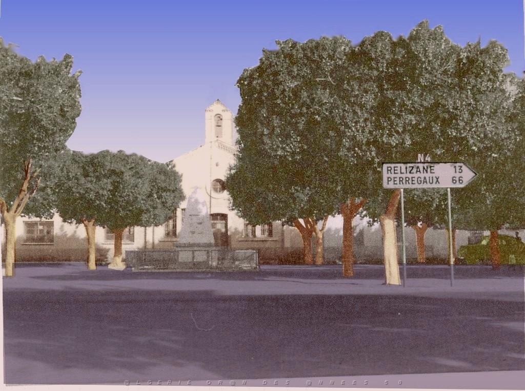 FERRY L EGLISE ET LE MONUMENT AUX MORTS.jpg